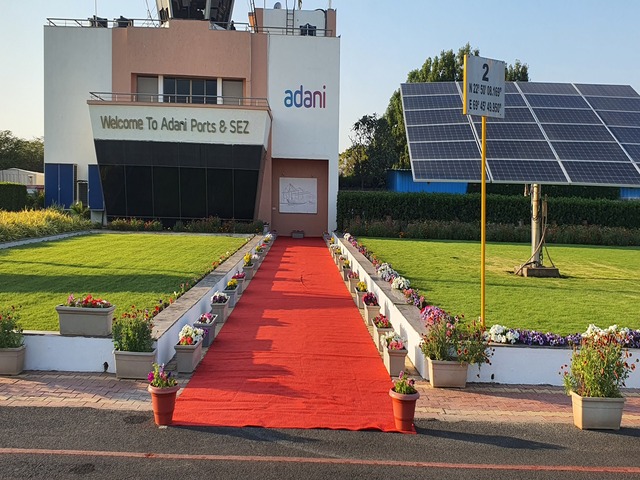 Decorative Pots & Potted Plant Suppliers Ravindra Gaurav Greentech pro Pune Maharastra India (49)