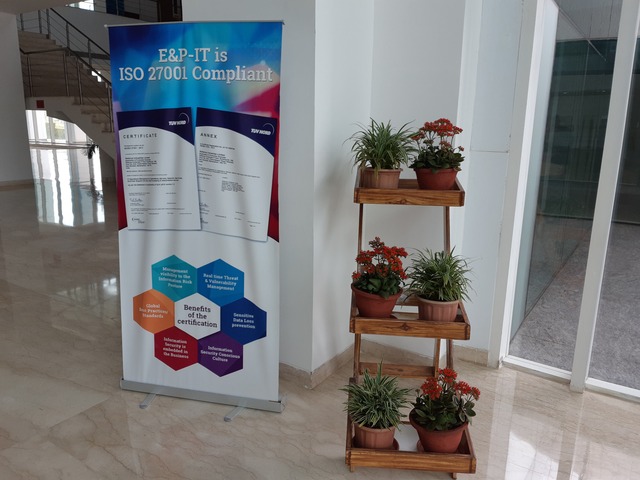 Decorative Pots & Potted Plant Suppliers Ravindra Gaurav Greentech pro Pune Maharastra India (49)